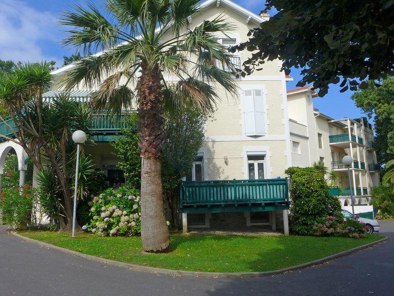 فندق أنغليهفي  Les Fontaines Du Parc D'Hiver المظهر الخارجي الصورة